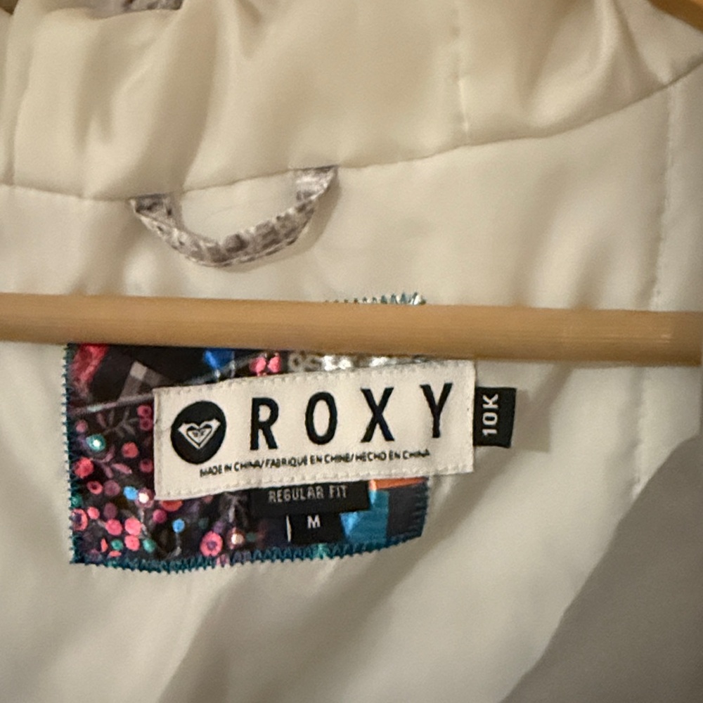Roxy Light Gray And White Winter Jacket - image 5